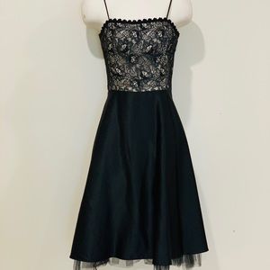 Cocktail Knee-length Black Dress Tulle Lace Bodice